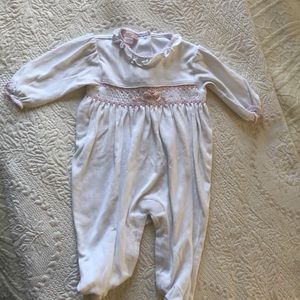 Kissy kissy footie EUC 3-6 months